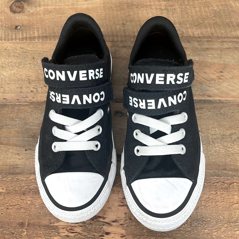 Boys Converse Velcro sneakers. Size 11